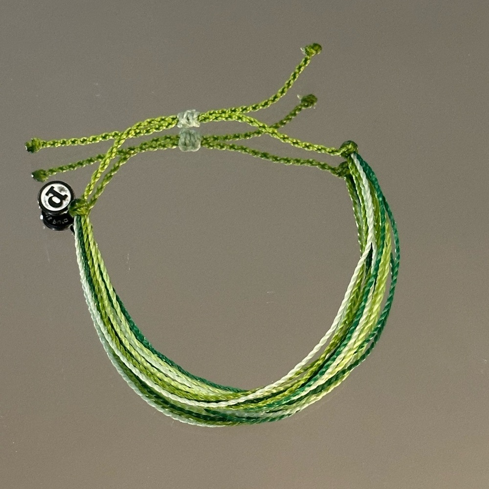 Pura Vida. Lime to Forest Green Multi-strand Bracelet